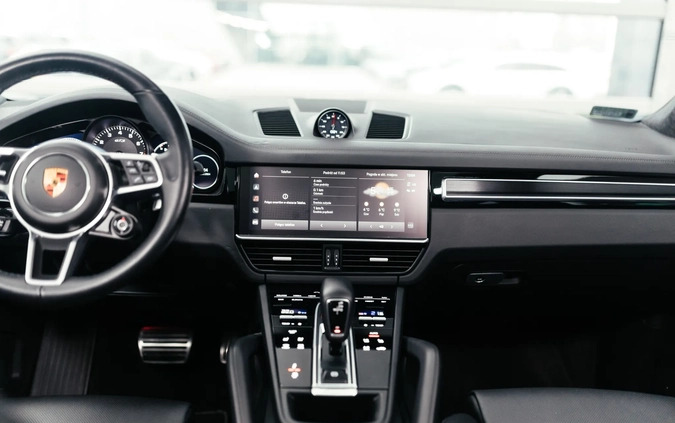 Porsche Cayenne cena 499900 przebieg: 85000, rok produkcji 2021 z Polanica-Zdrój małe 407